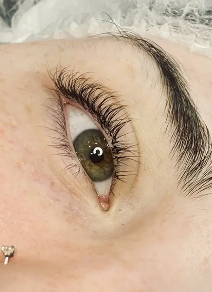 P.G BROWS & LASHES zdjęcie 1