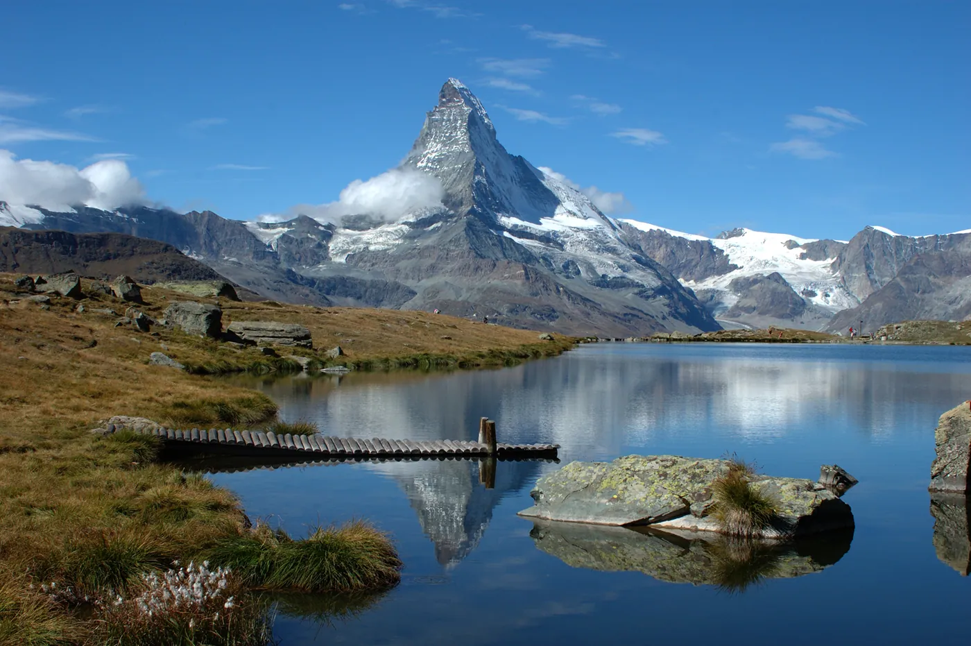 Stellisee — jezioro z odbiciem Matterhornu