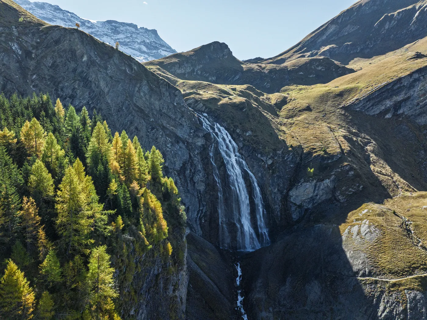 Wodospady Engstligen nad Adelboden