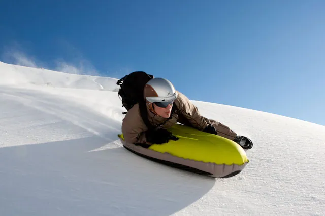 Airboard — śnieżny bodyboard