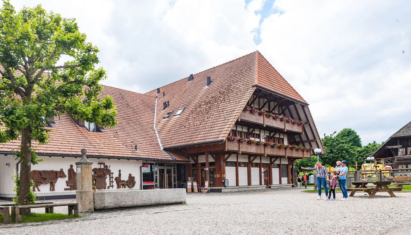 Mleczarnia pokazowa Emmentaler AOP