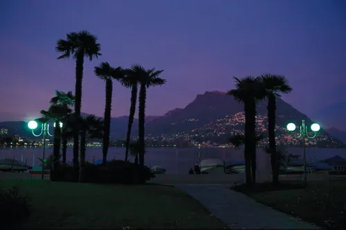 Lakeshore promenade