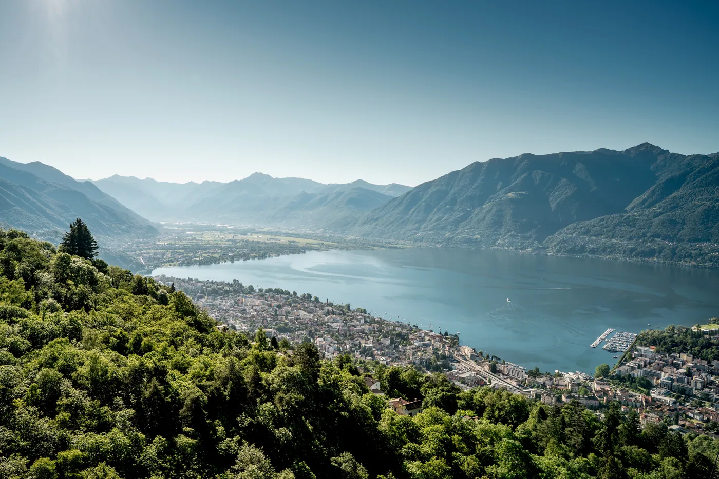 Locarno — słońce nad Lago Maggiore