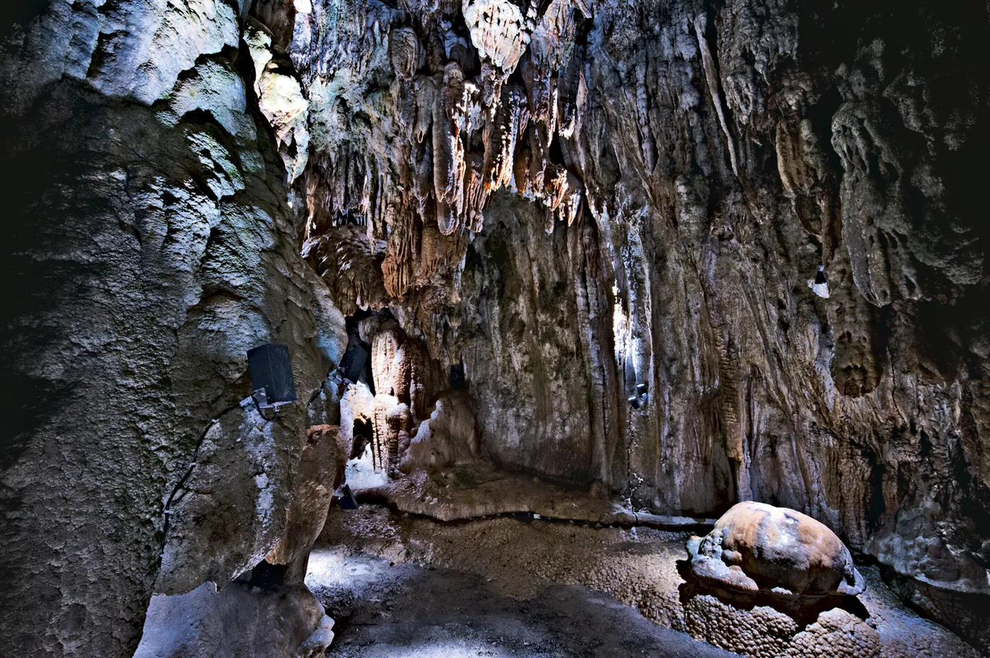 Jaskinie Höllgrotten