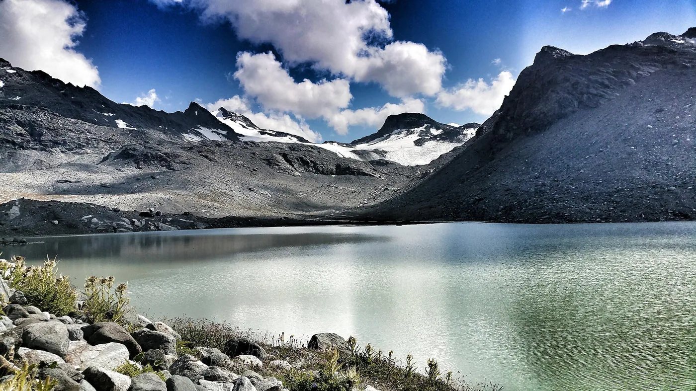 Grand Désert — lodowiec nad doliną Nendaz